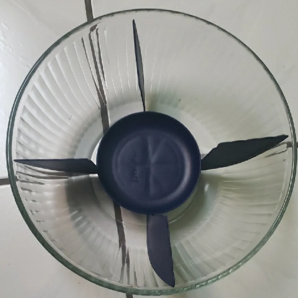 Vintage "Pyrex" mixing/serving bowl, divider, dark blue lids set - Picture 2 of 7